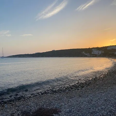 Ekaterini In Apartamento Alikí